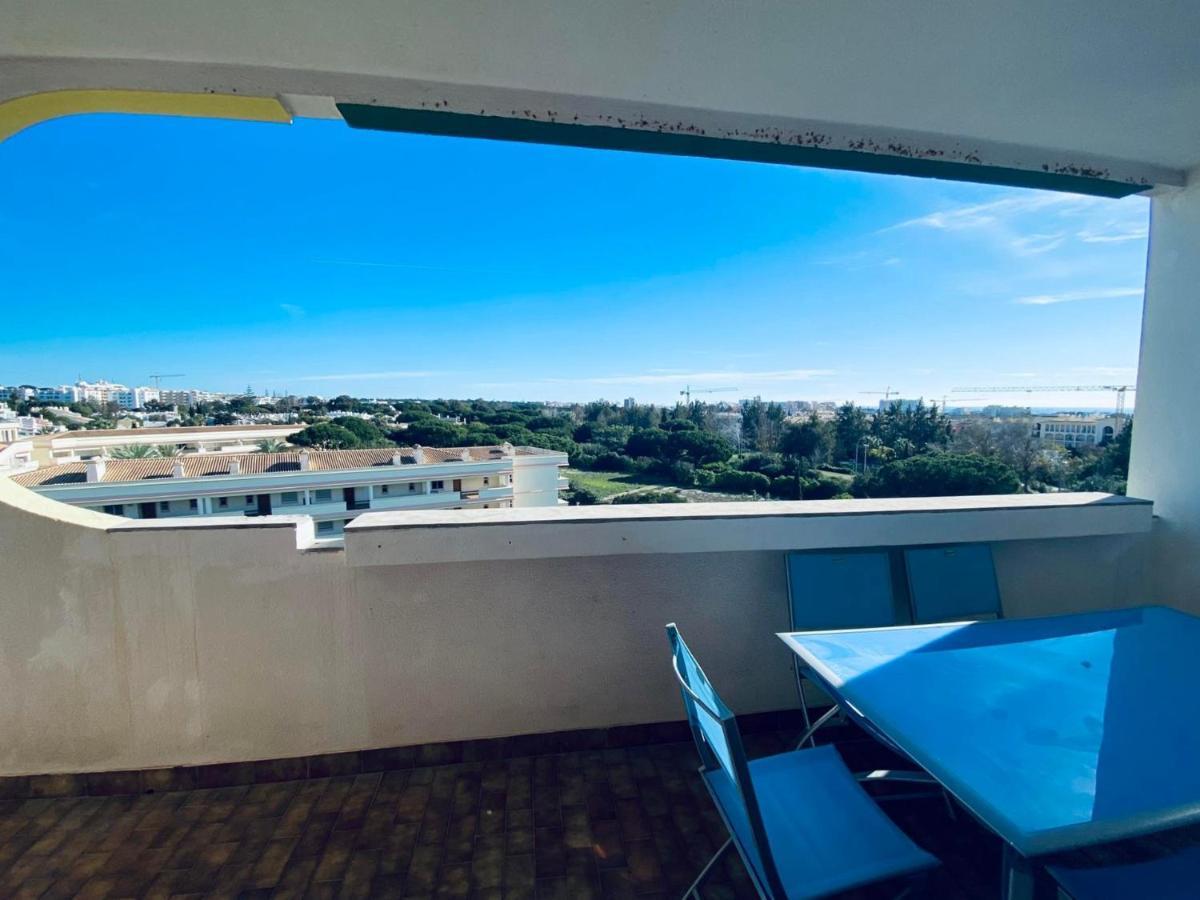 Parque De Amendoeiras Apartment