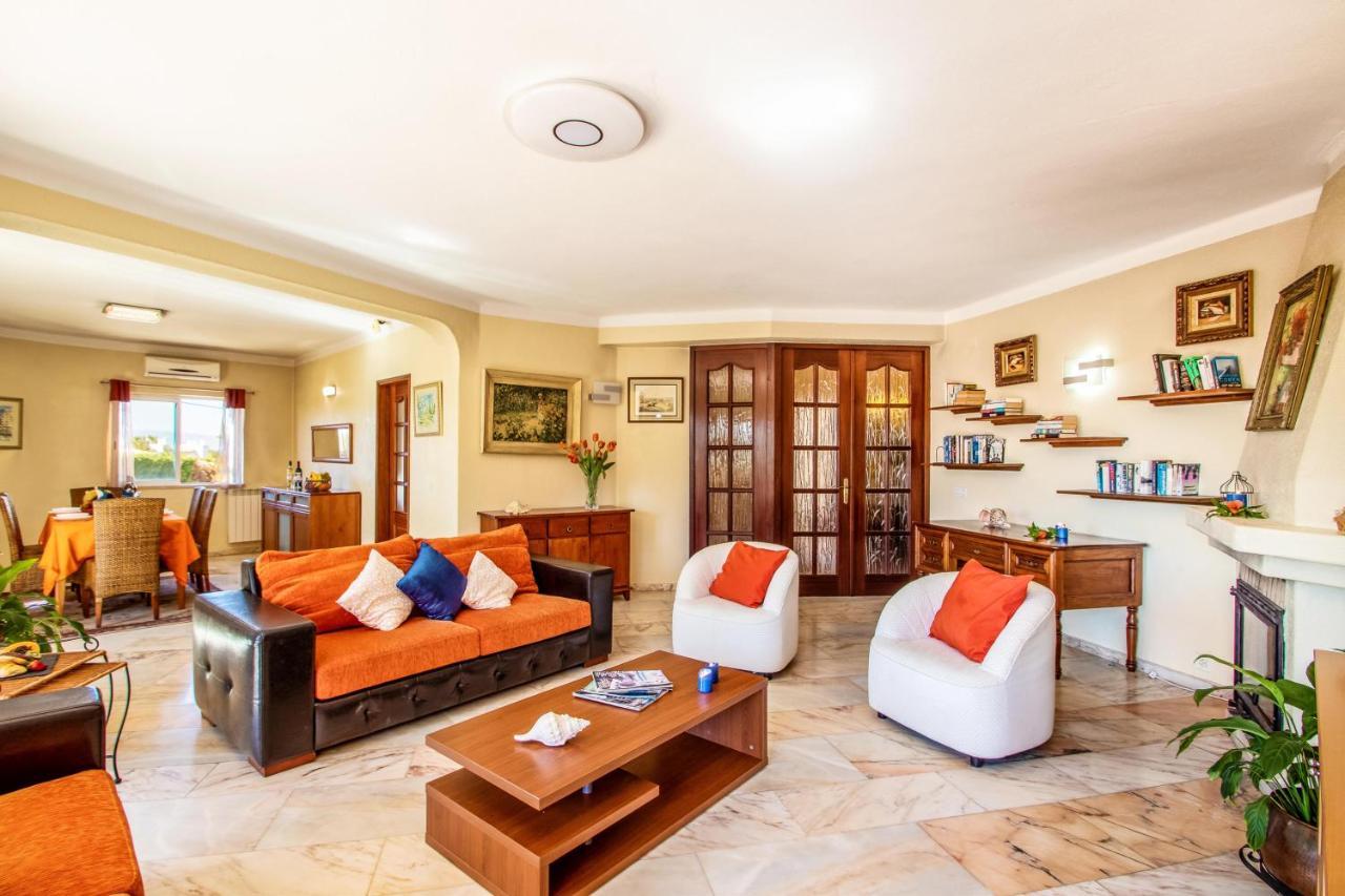 Dominica Villa *