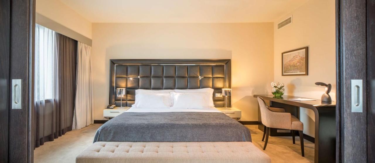Hotel Nh Dona Ines