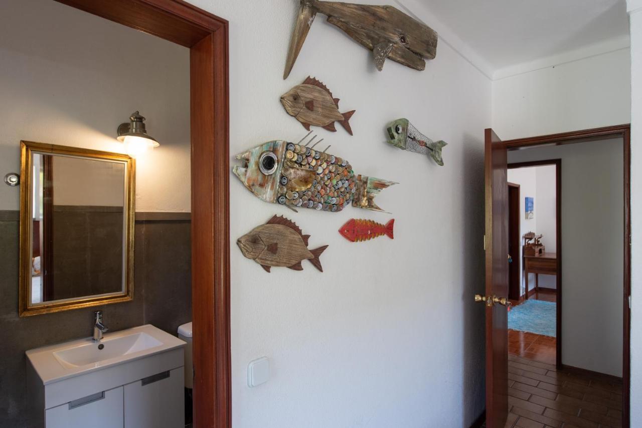 Moby Dick Hostel *