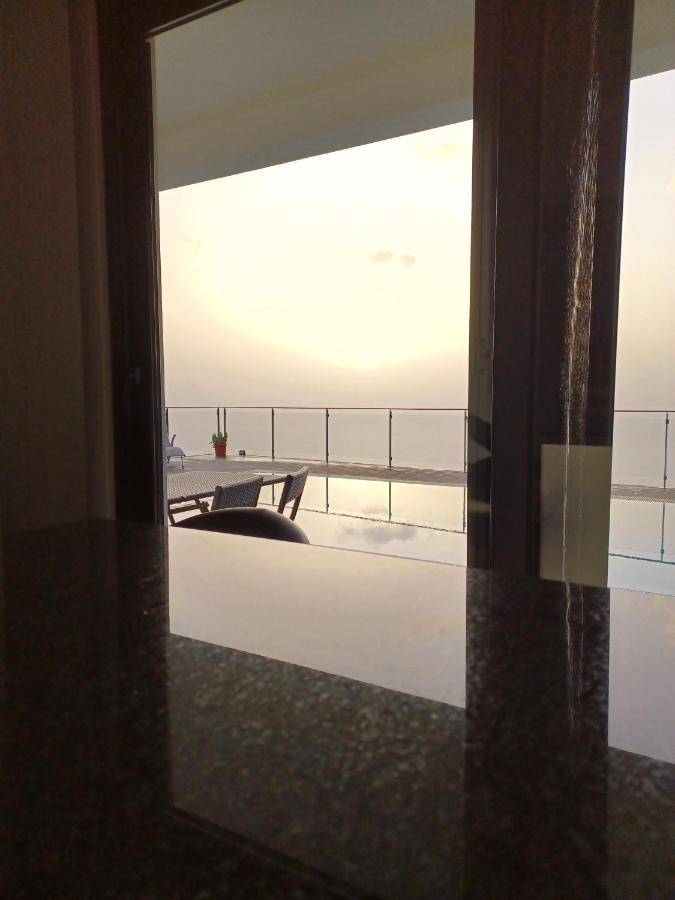 Villa Valley View-villa With Heated Pool And Sauna