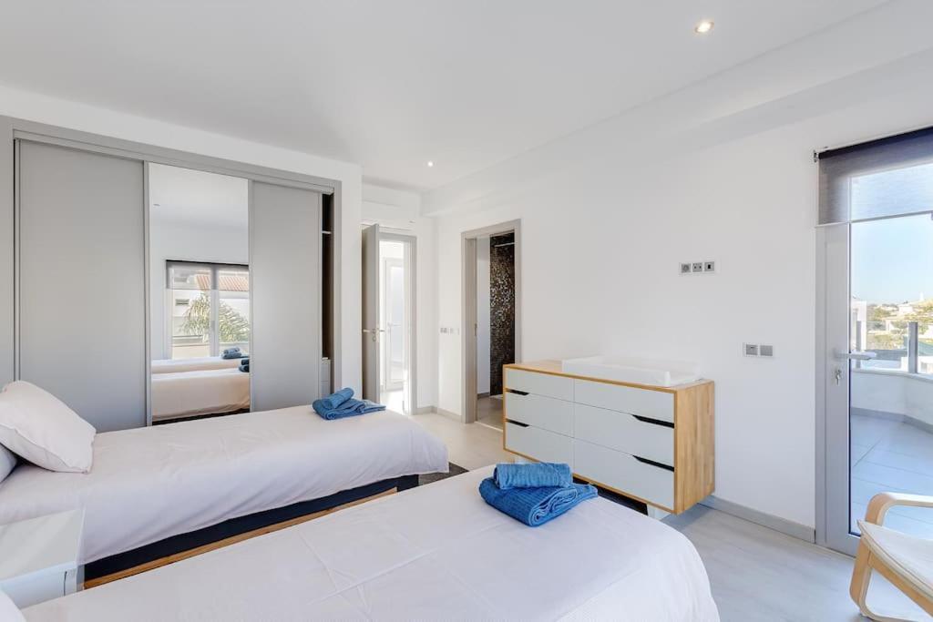 Villa Limoeiro - Beautiful New Nestled In The Heart Of Gale