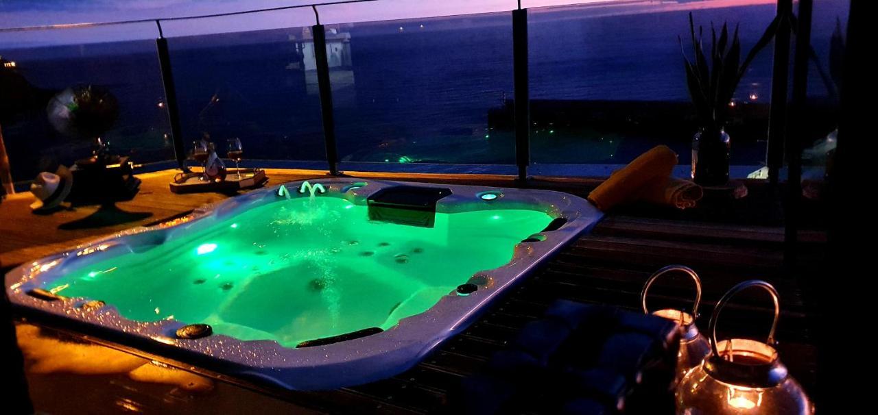 Palace Fernandes With Jacuzzi Holiday home *