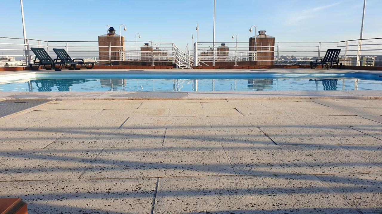 Apart Lisbon Pool Metro Garage Apartamento *