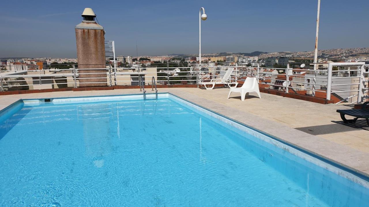 Apartamento Apart Lisbon Pool Metro Garage Lisboa