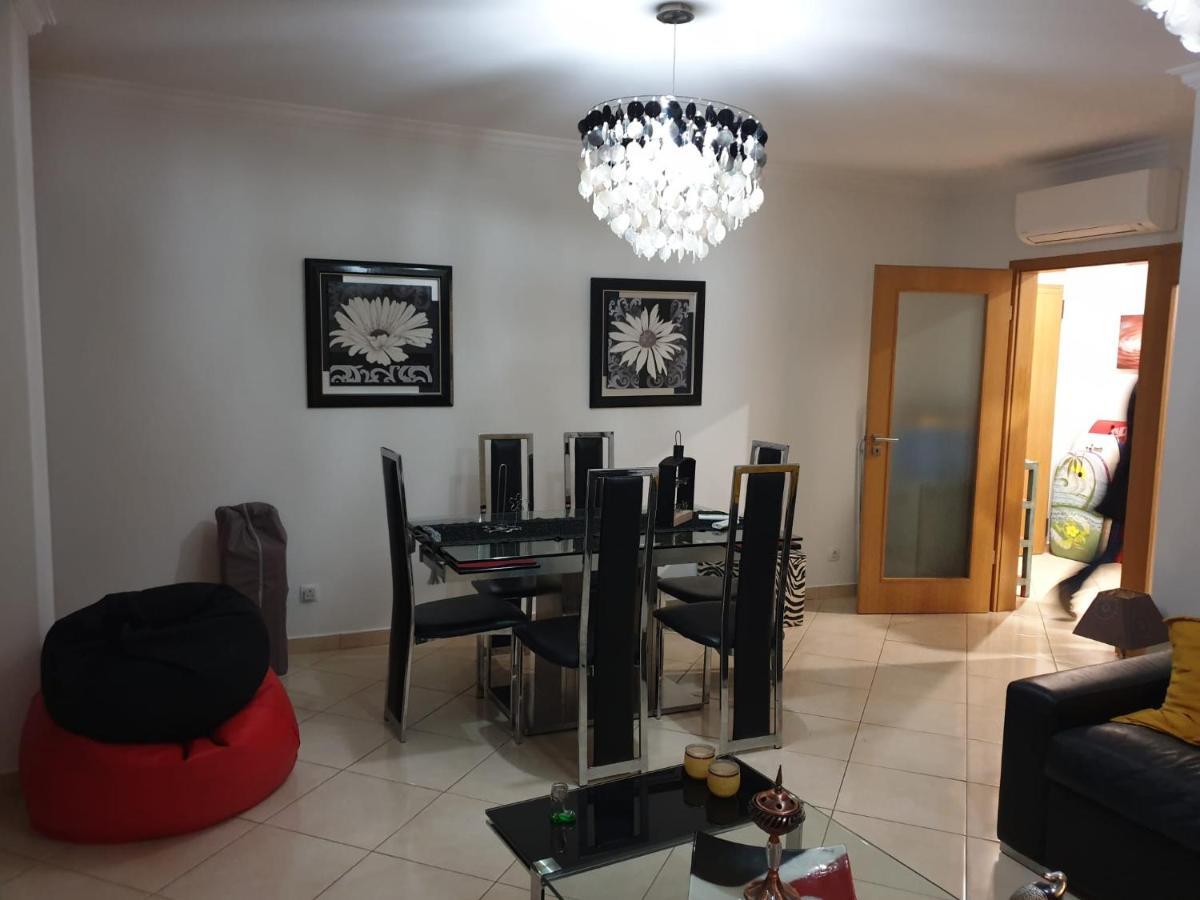 Apartment Splendor *
