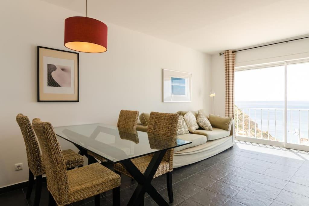 With Amazing Sea View Apartment