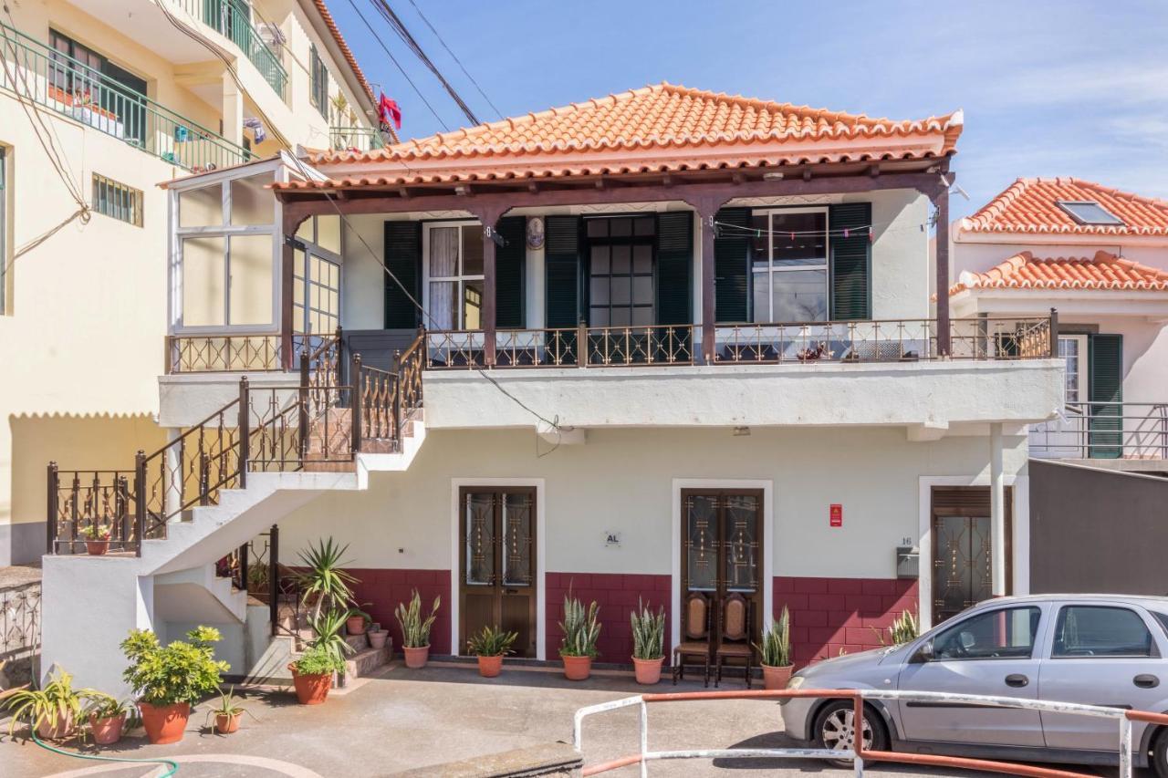 Away From Canical (Madeira)