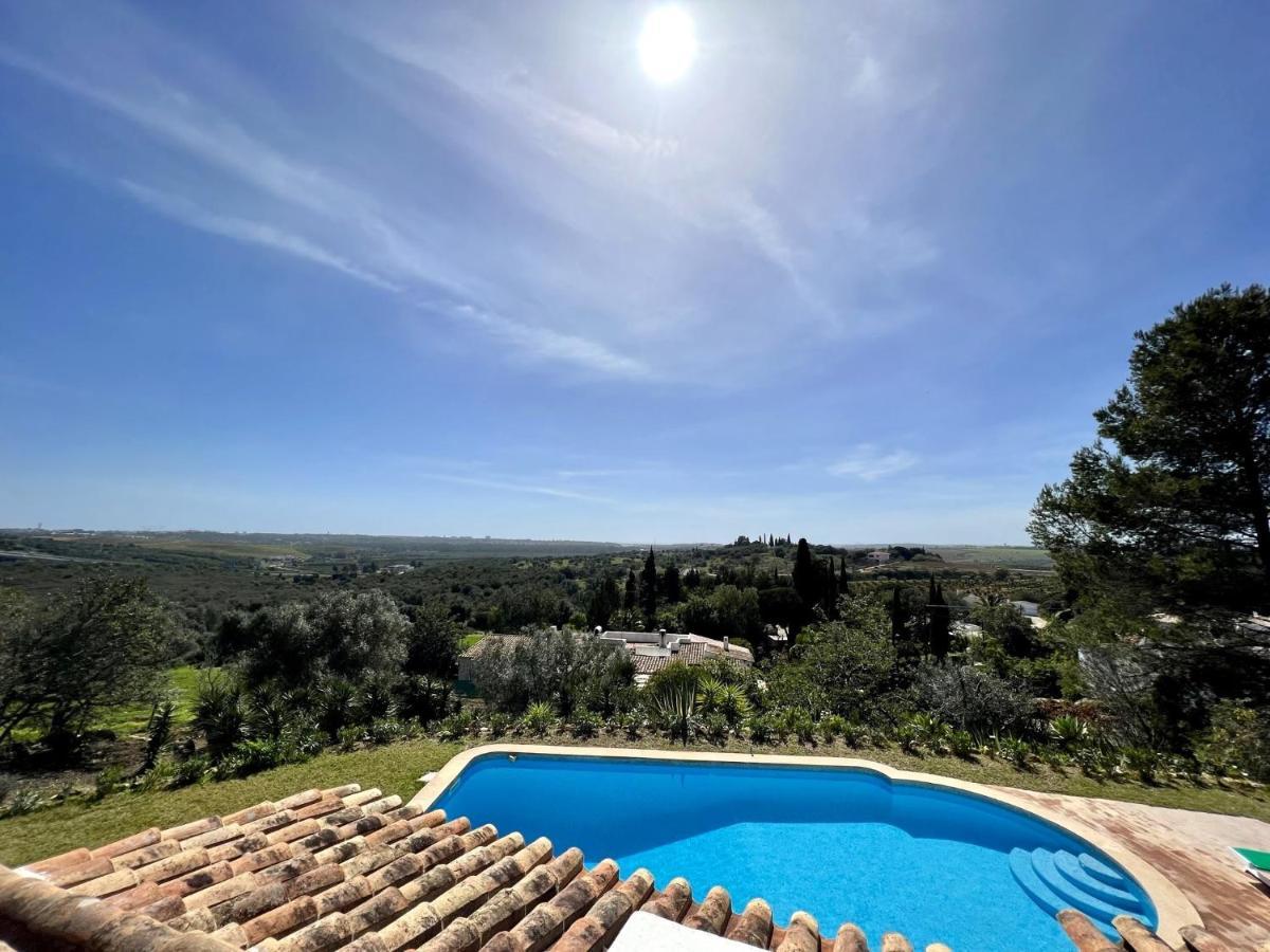Villa Bellevue With Pool By Homing Portimao