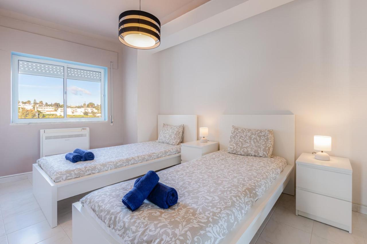 Max Crib - Seafront 2 Bedroom With Ac And Private Parking In Armacao de Pera