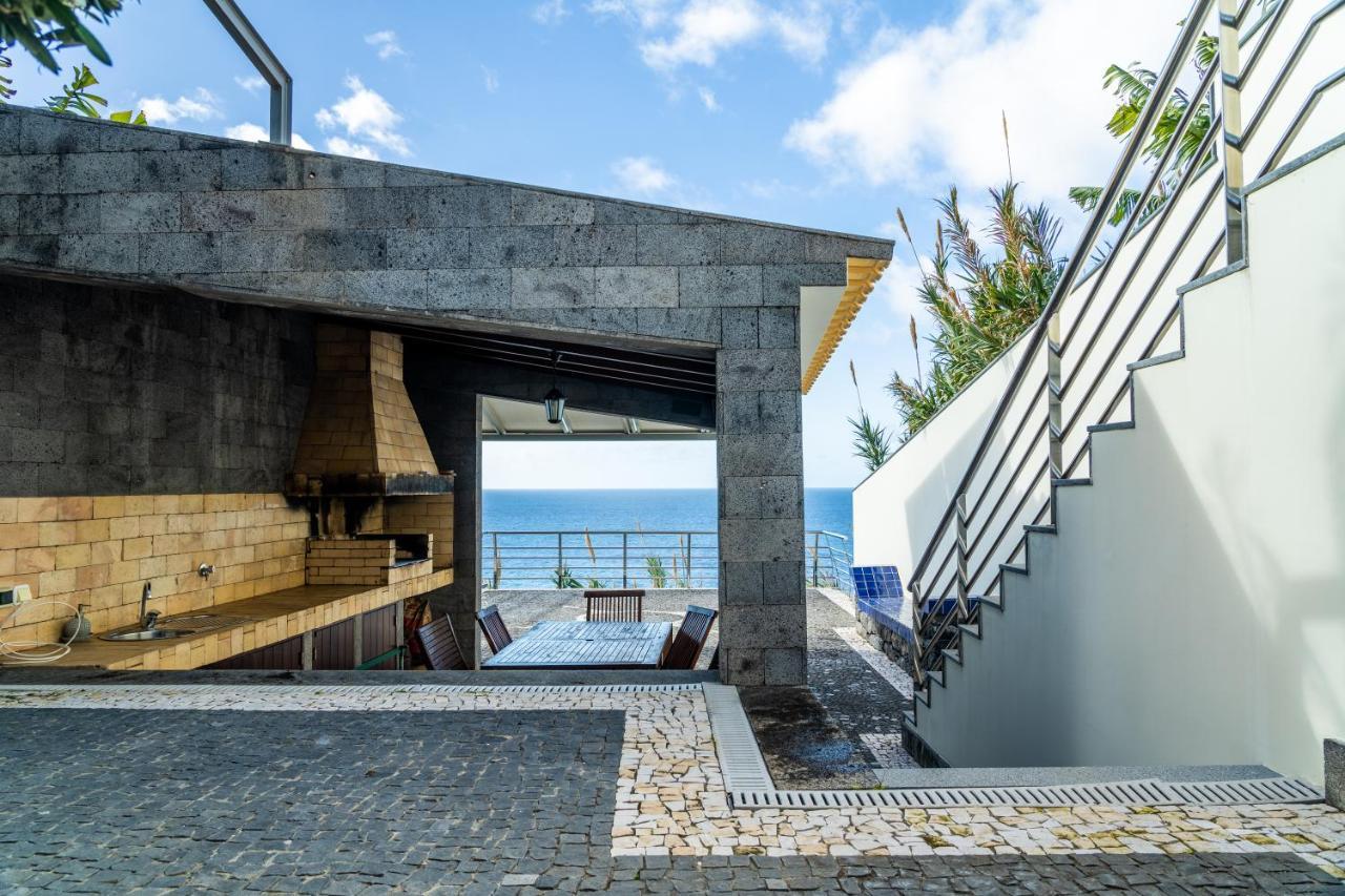 Infinite Ocean View 20m Above Ocean & Villa Arco da Calheta (Madeira)