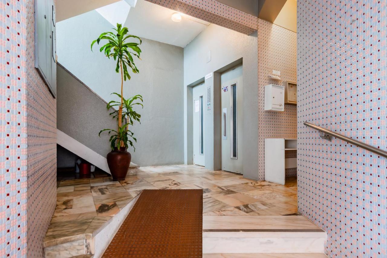 Apartment Sunny With Ocean Views *