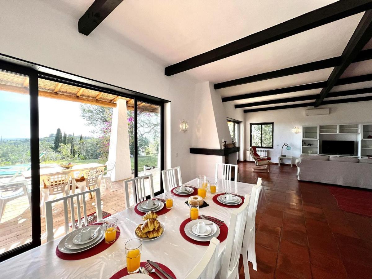 Bellevue With Pool By Homing Villa *
