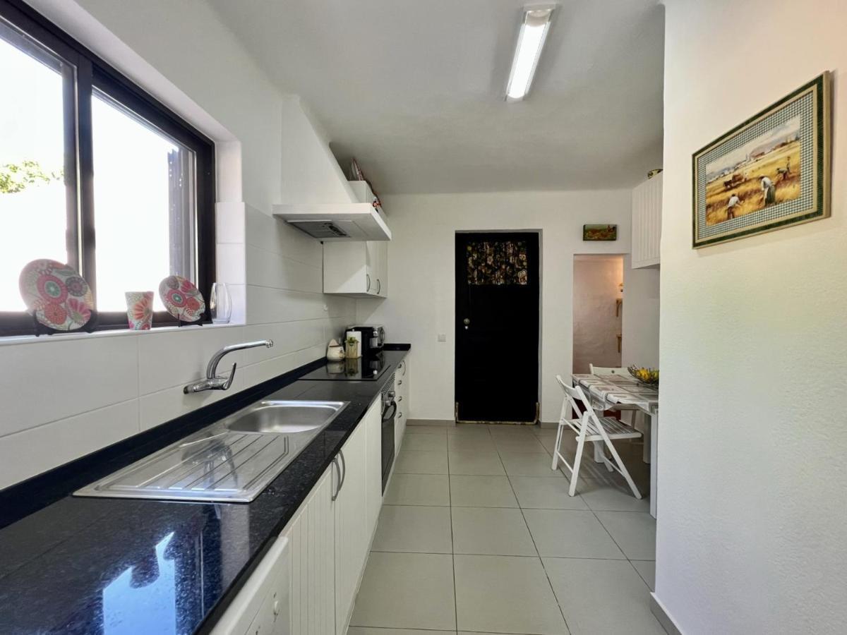 Villa Bellevue With Pool By Homing
