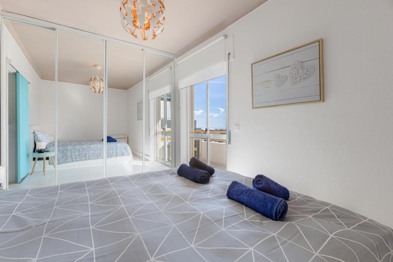 Max Crib - Seafront 2 Bedroom With Ac And Private Parking In Armacao de Pera