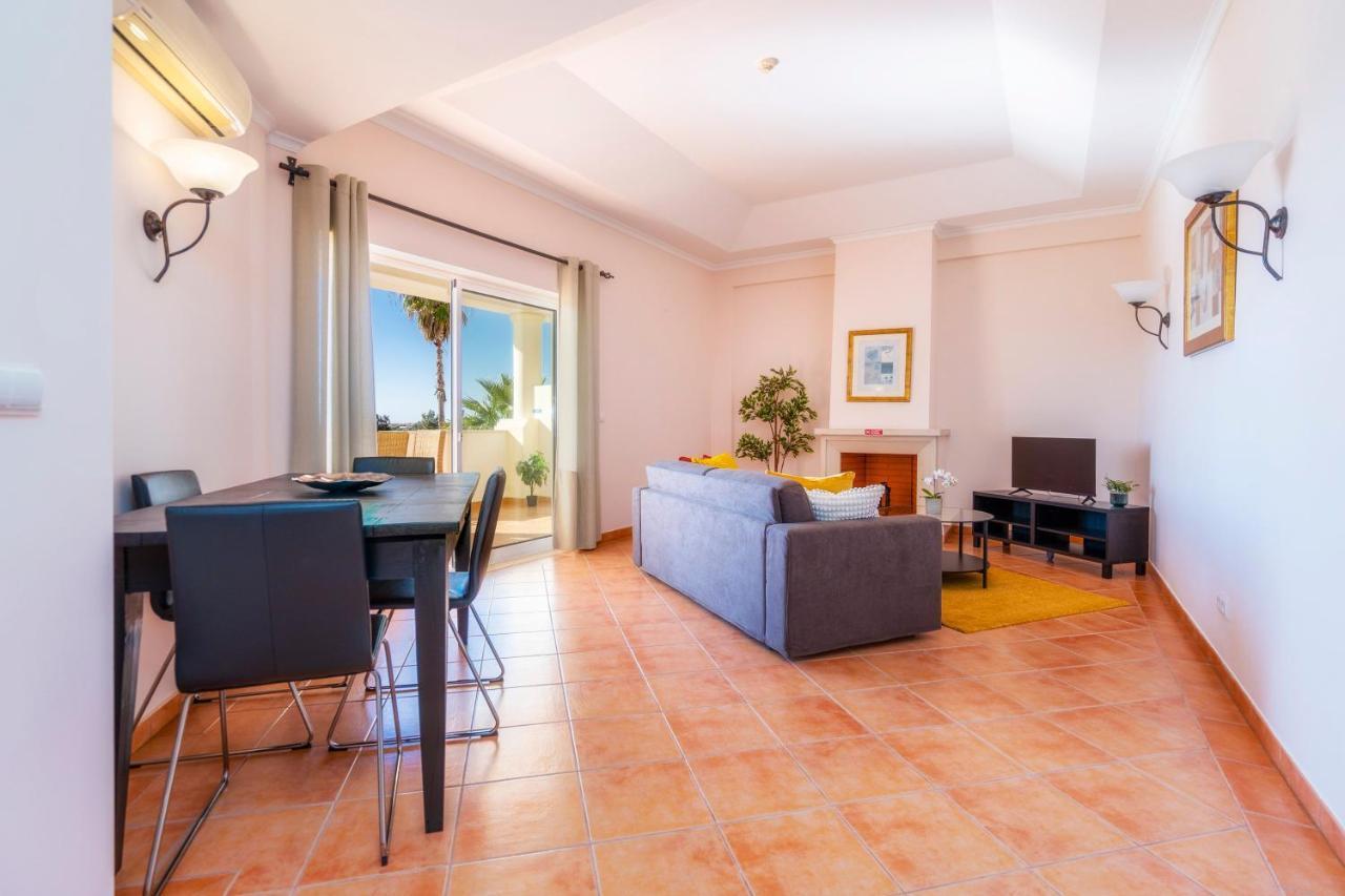 Colina Holiday park 4*