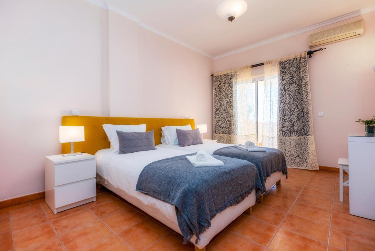 Colina Holiday park 4*