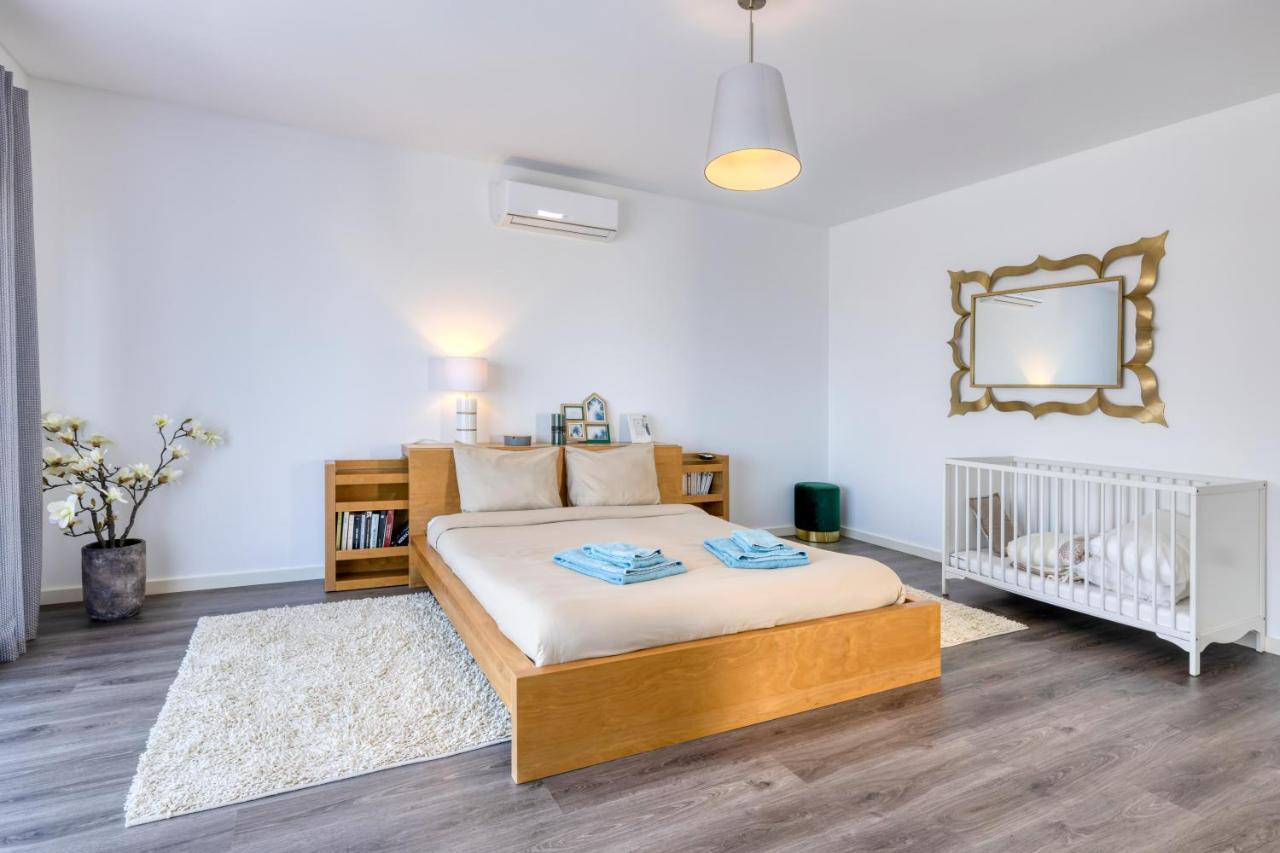 Villa Ocean's 8 *