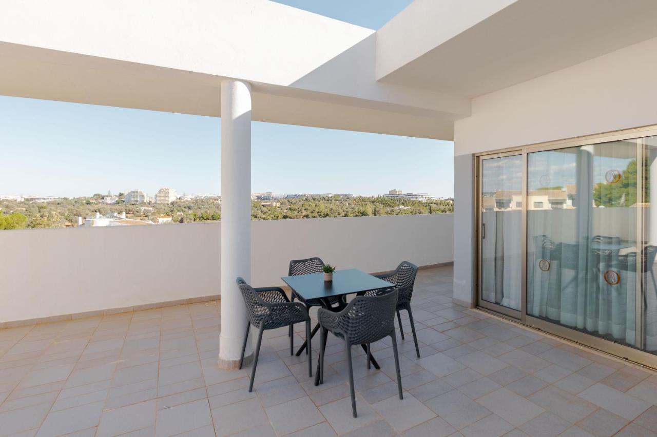 Aparthotel Pelican 4*