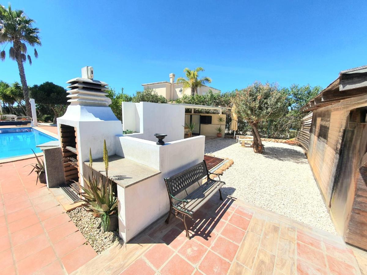 Villa Oceanfront - 8 Rooms, 2 Kitchens With Pool, Billiard Table And Beach-volleyball Court Carvoeiro (Lagoa)