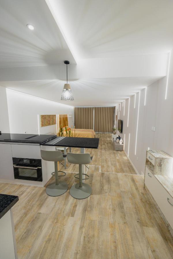 Sea Breeze Iii Apartment