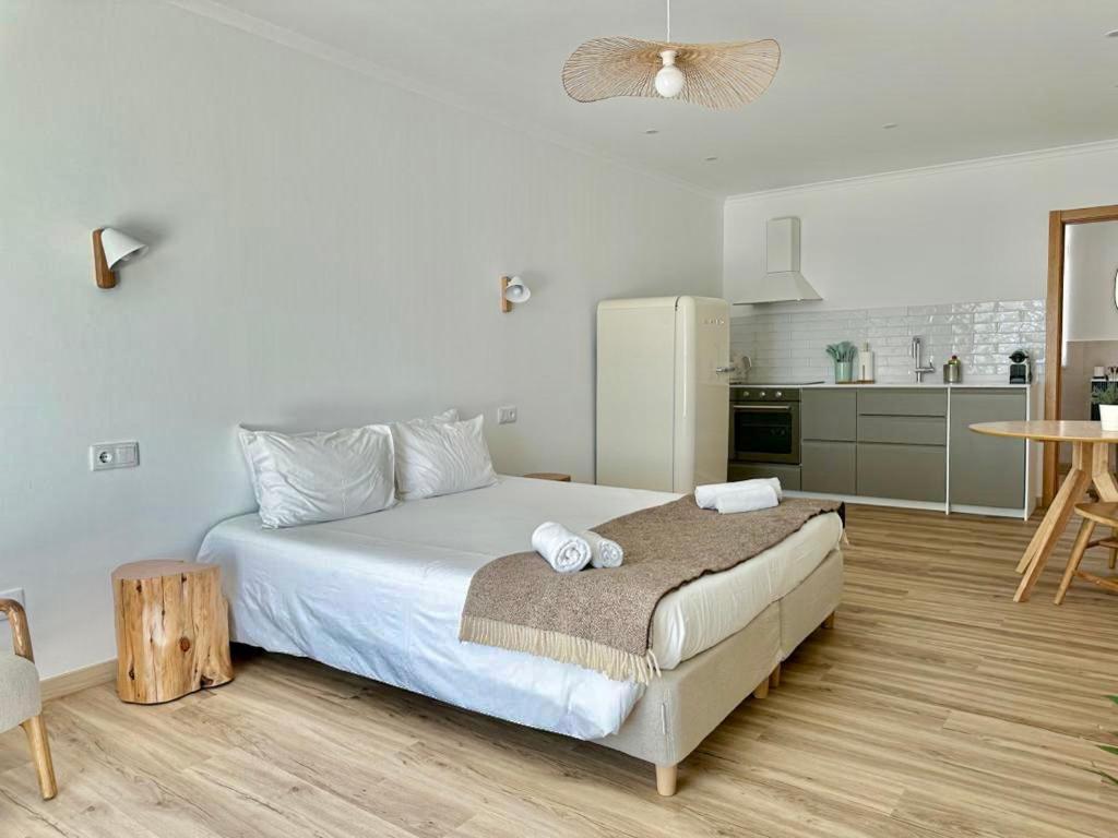 Pure Flor de Esteva - Bed&Breakfast Vila do Bispo