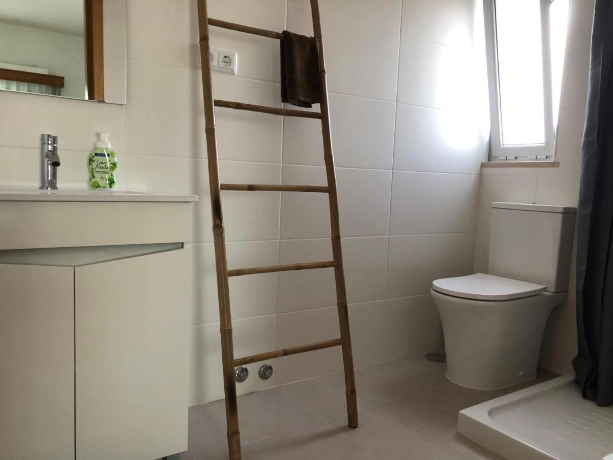 Bed & Breakfast Azores Holidays House -b&b - - Self Check-in Keyboard *