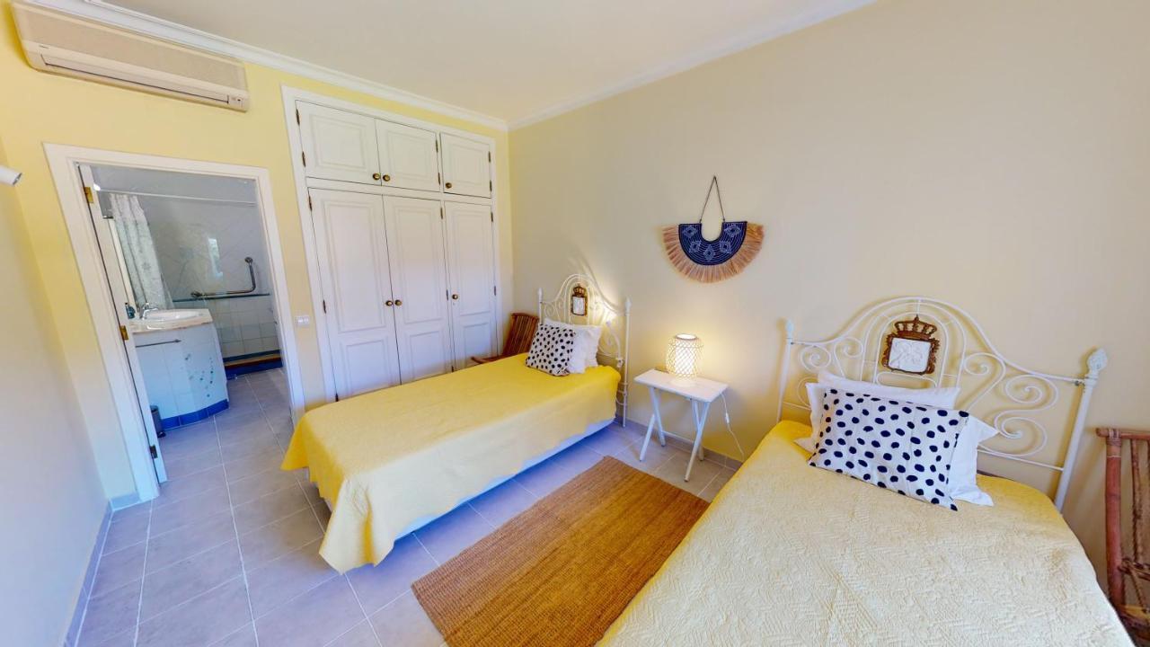 Sunset,sleeps 9,heatable Pool,walk To Marina Vilamoura