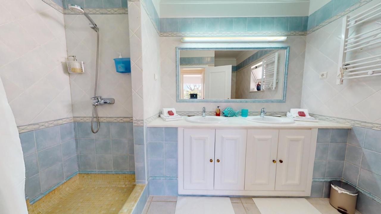 Villa Sunset,sleeps 9,heatable Pool,walk To Marina *