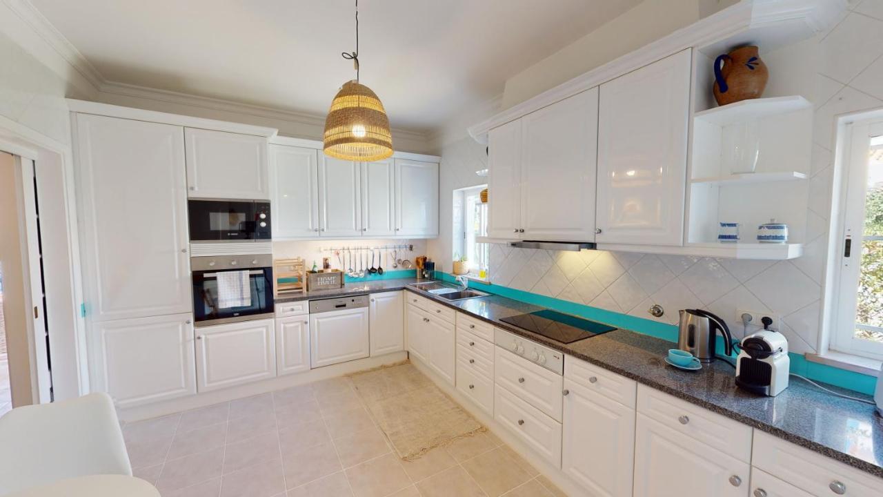 Sunset,sleeps 9,heatable Pool,walk To Marina Villa *