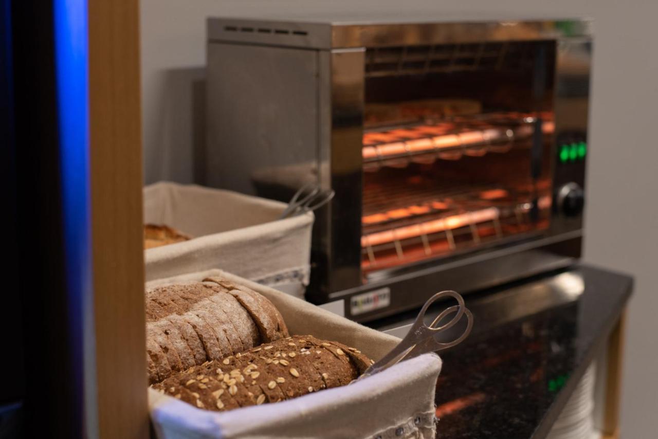 Express Lisbon Airport By Ihg Hotel Portela (Loures)