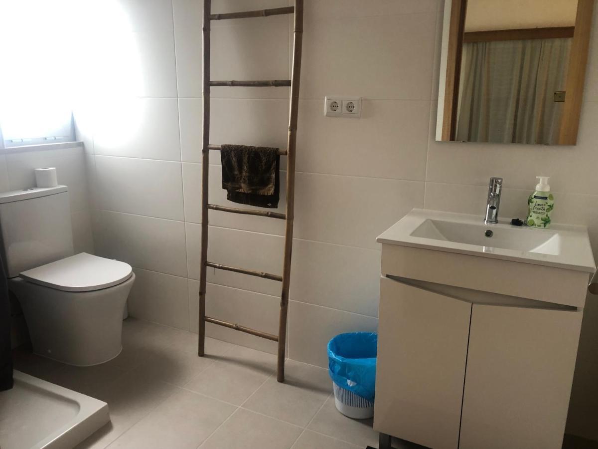 Bed & Breakfast Azores Holidays House -b&b - - Self Check-in Keyboard