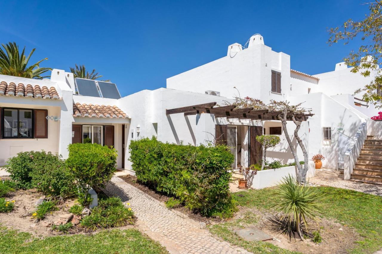 Balaia Golf Poolside Retreat * Albufeira