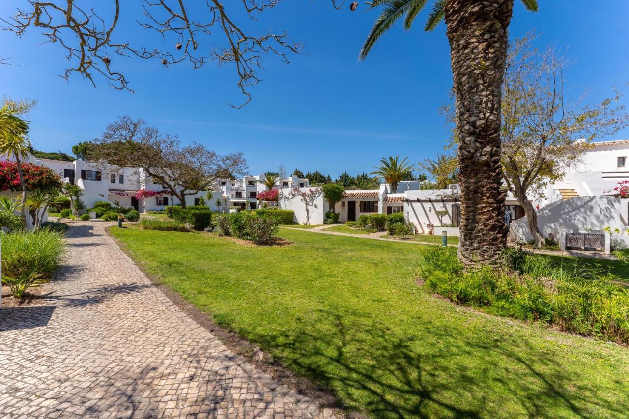 Balaia Golf Poolside Retreat * Albufeira