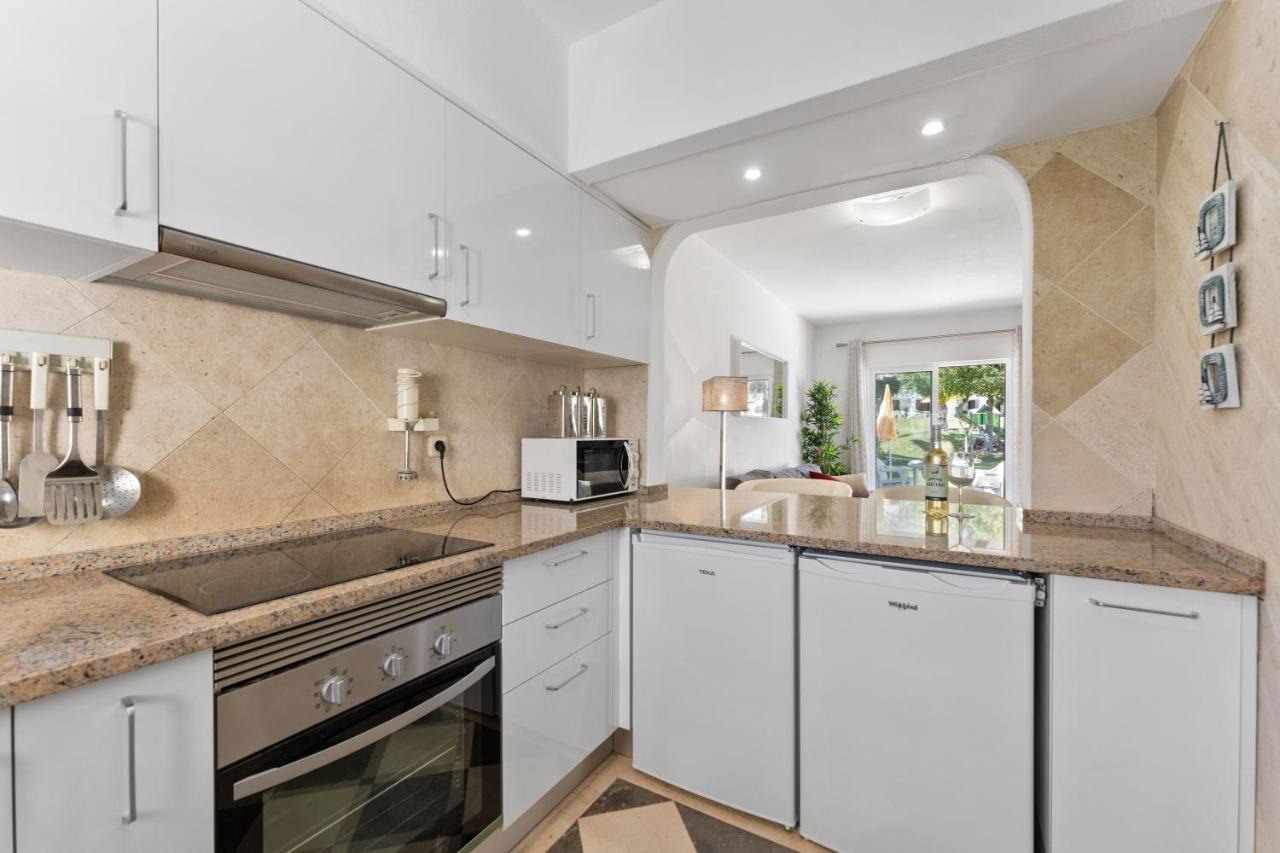 Balaia Golf Poolside Retreat Apartment Albufeira