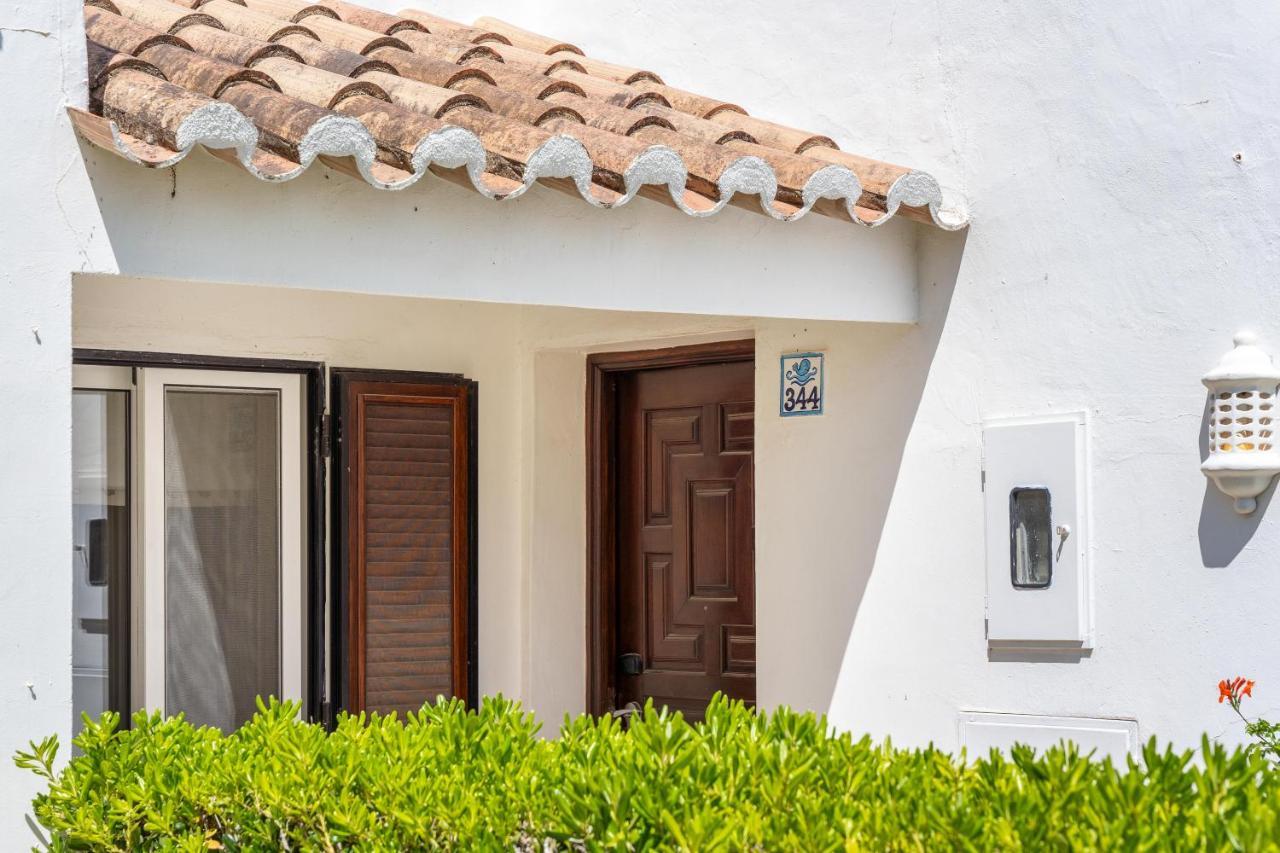 Balaia Golf Poolside Retreat *