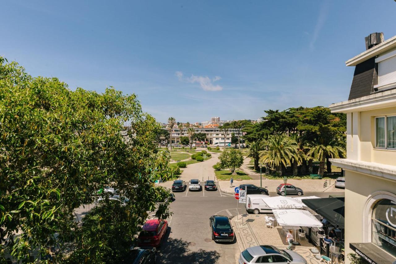 Rent4rest Beachfront * Estoril