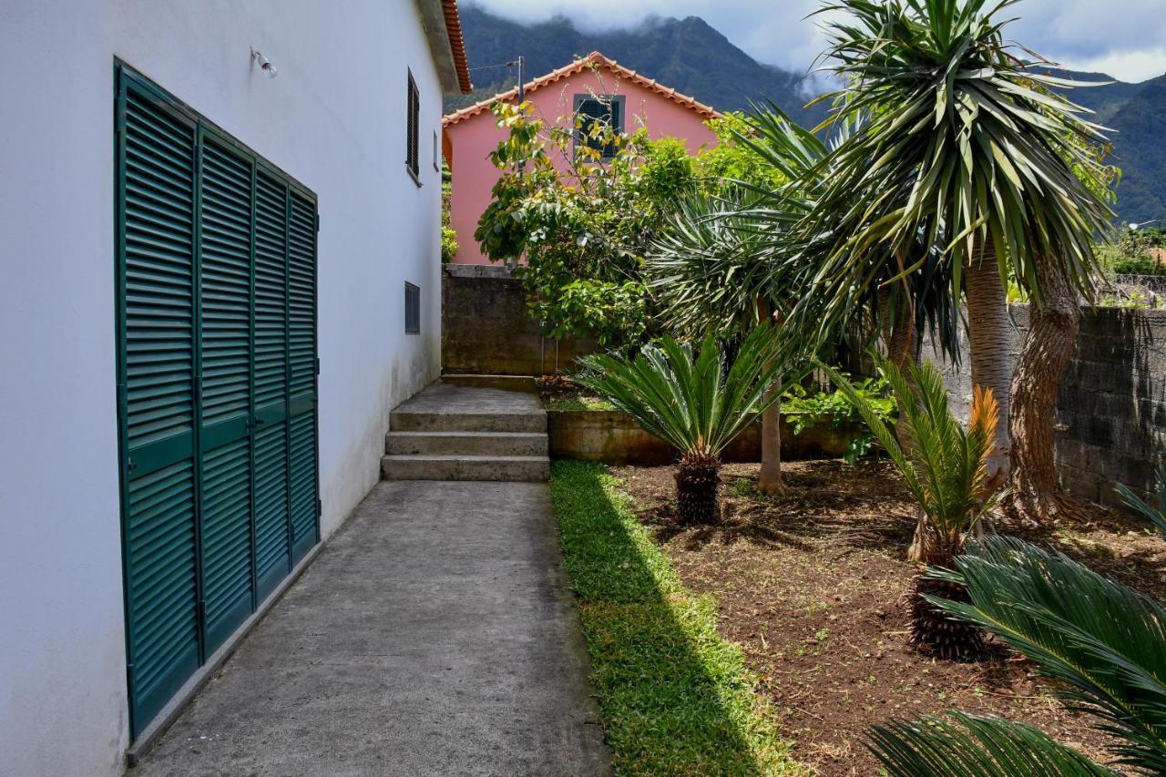 Casa Do Cantinho Do Muro