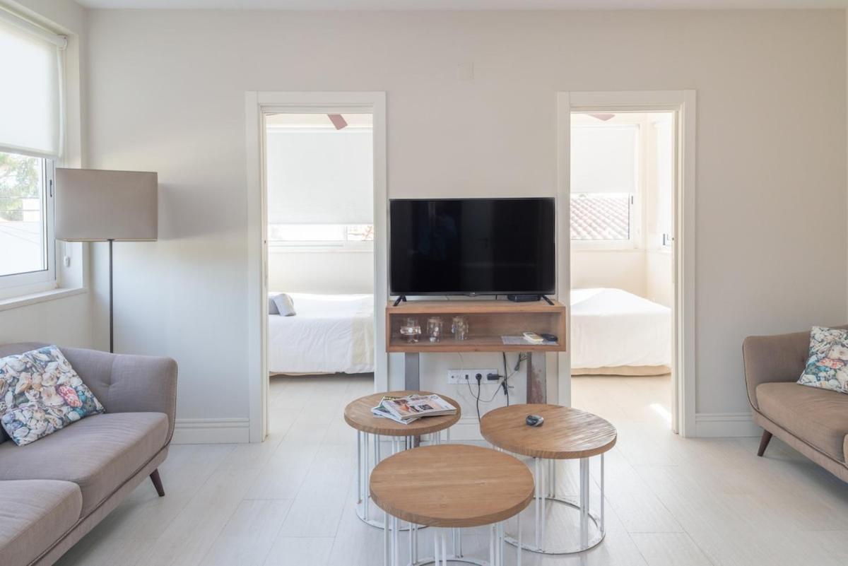 Lightbooking Fabrica Algarve Apartment