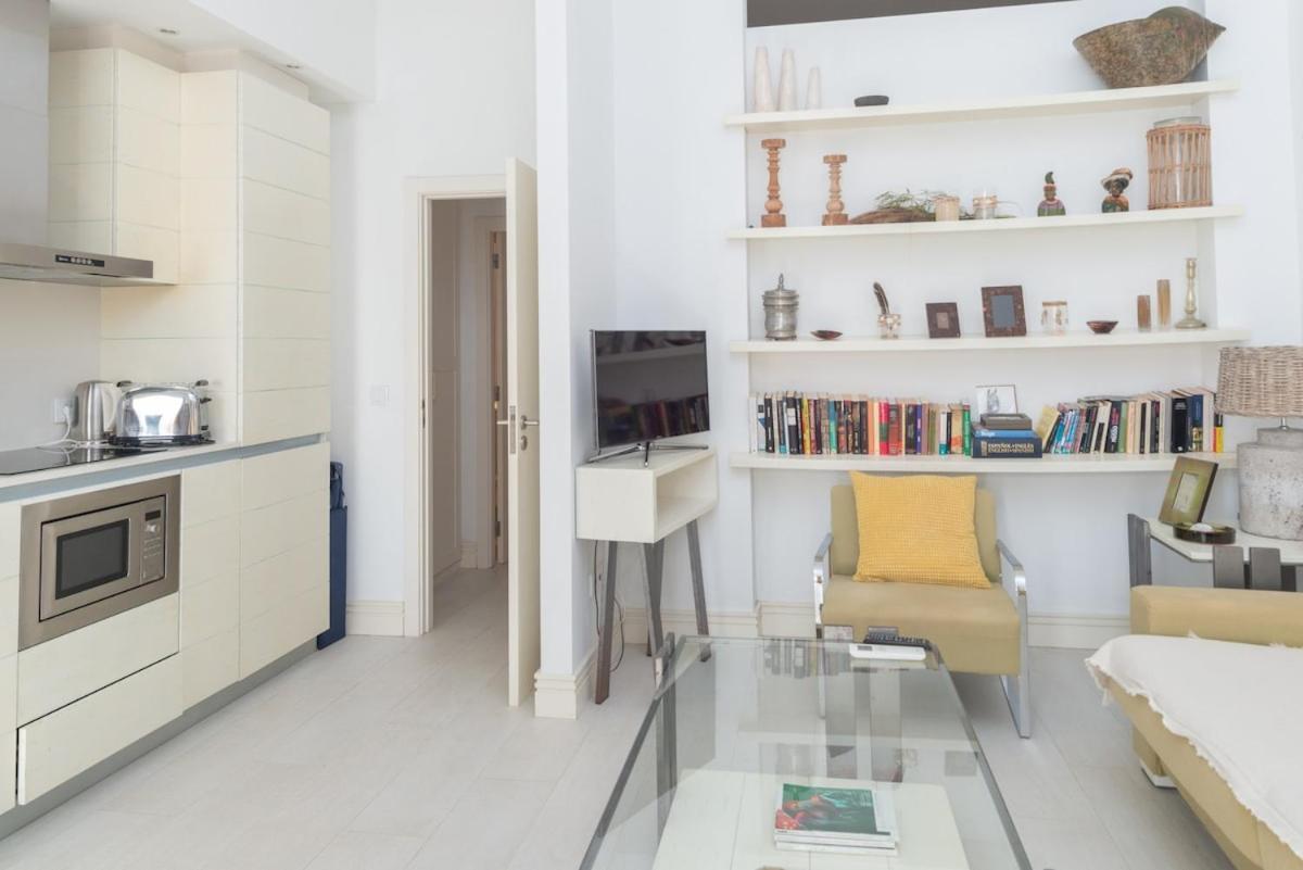 Lightbooking Fabrica Algarve Apartment