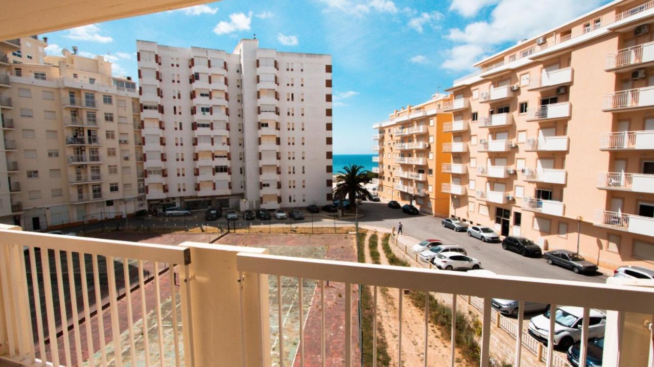 Colmeia- Local * Armacao de Pera