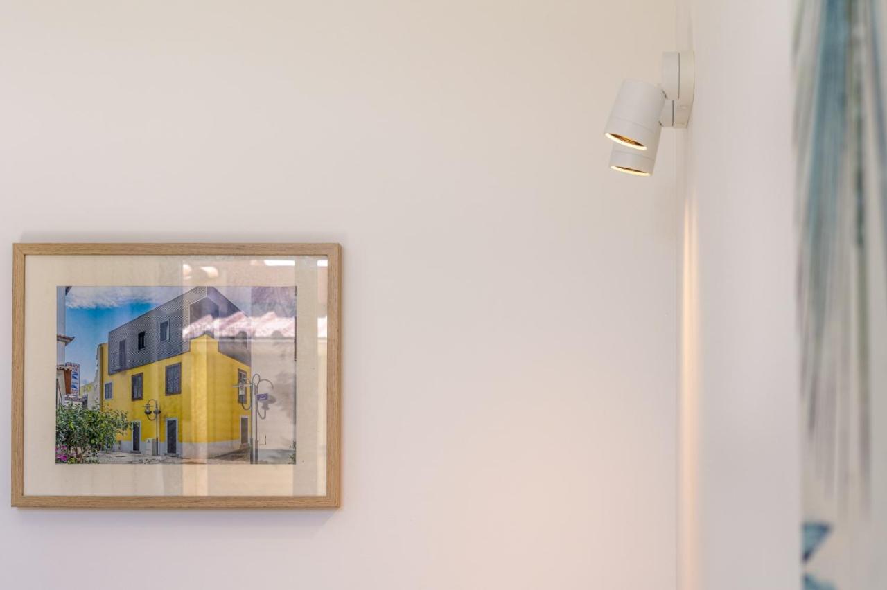 Apartment Bay