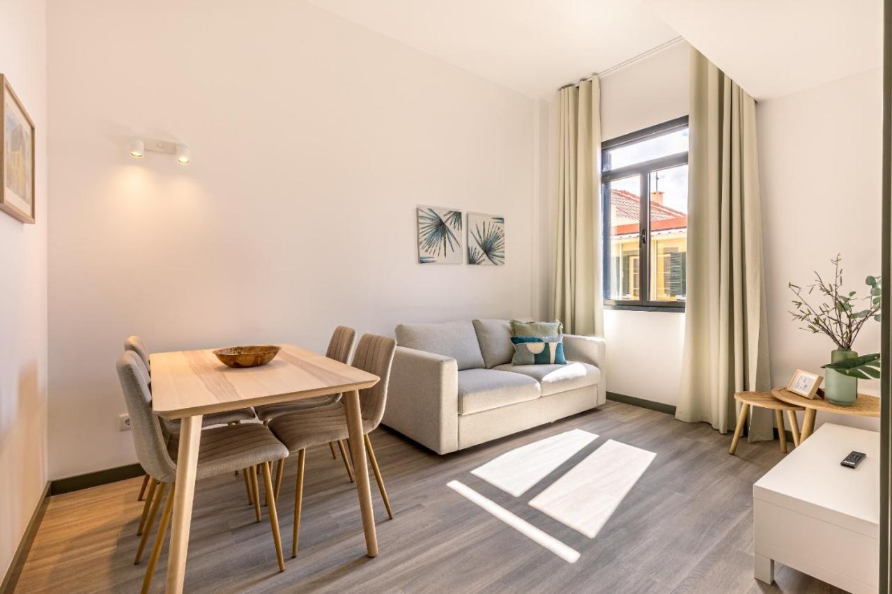 Bay Apartment