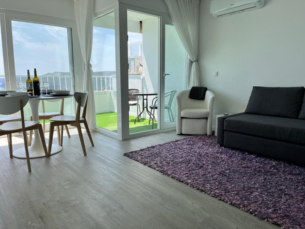 Axenic Retreat - Panoramic Ocean View, Sleeps 4, Ensuite Bathroom, New Redesign Apartamento *