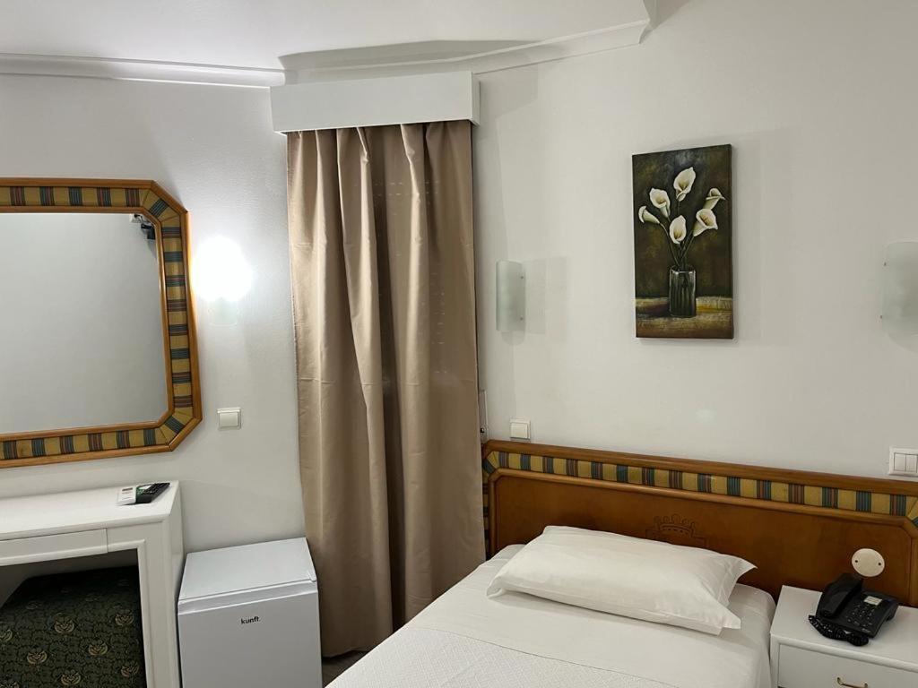 Hotel Real Caparica 2*