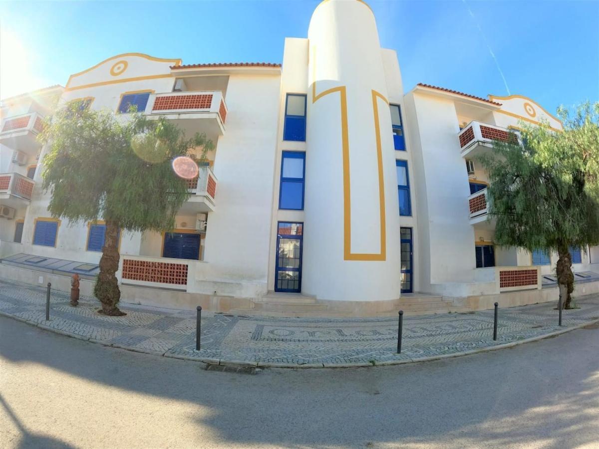 Algarve T2 W Balcony And Sea View Near In Manta Rota Vila Nova de Cacela