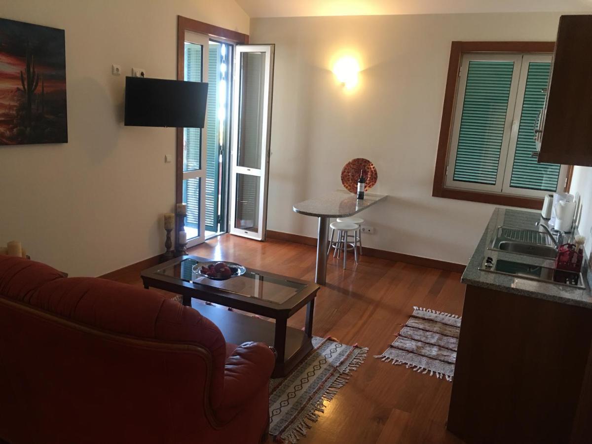 Casino With Sea View Apartamento *
