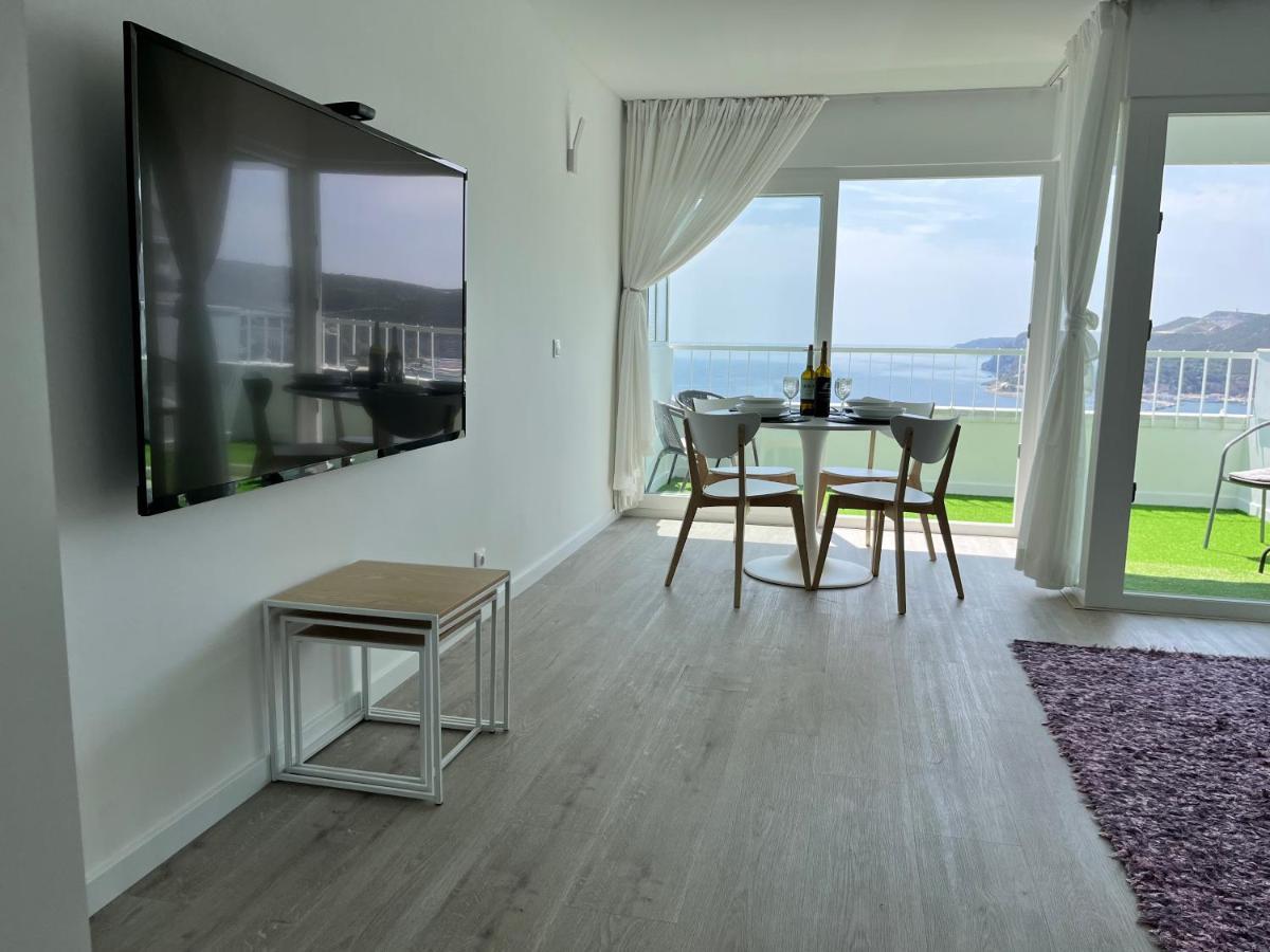 Axenic Retreat - Panoramic Ocean View, Sleeps 4, Ensuite Bathroom, New Redesign Apartamento *