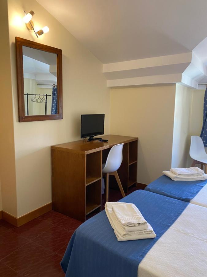 Pensión Enjoy Viana -