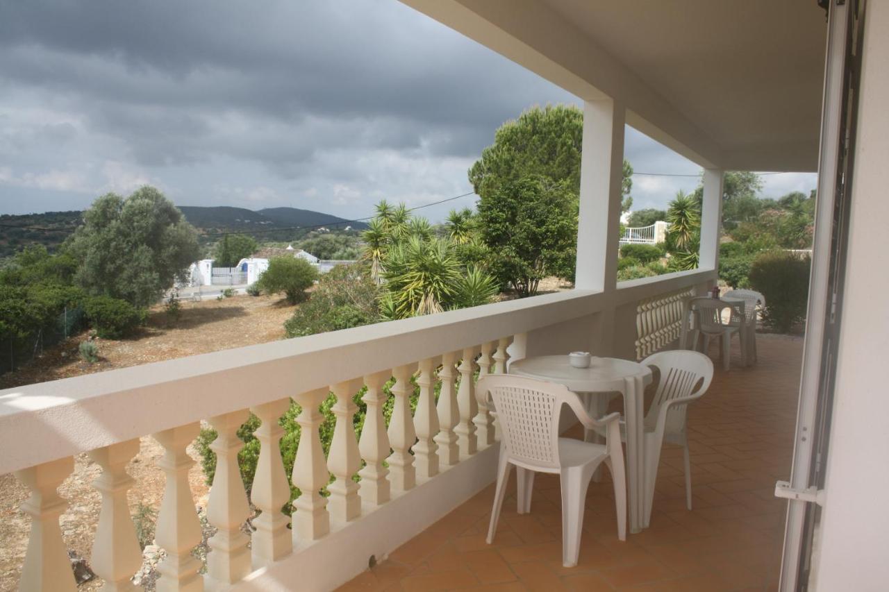 Rustic Villa Guesthouse Guest house *